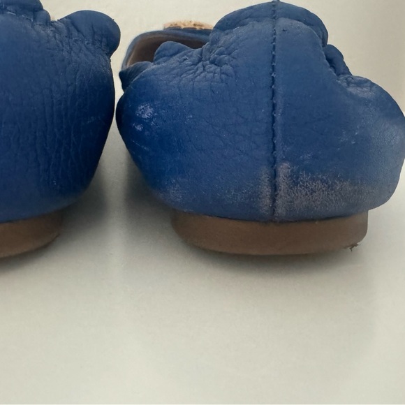 Tory Burch Blue Ballet flats with Gold Hardware - Picture 4 of 9